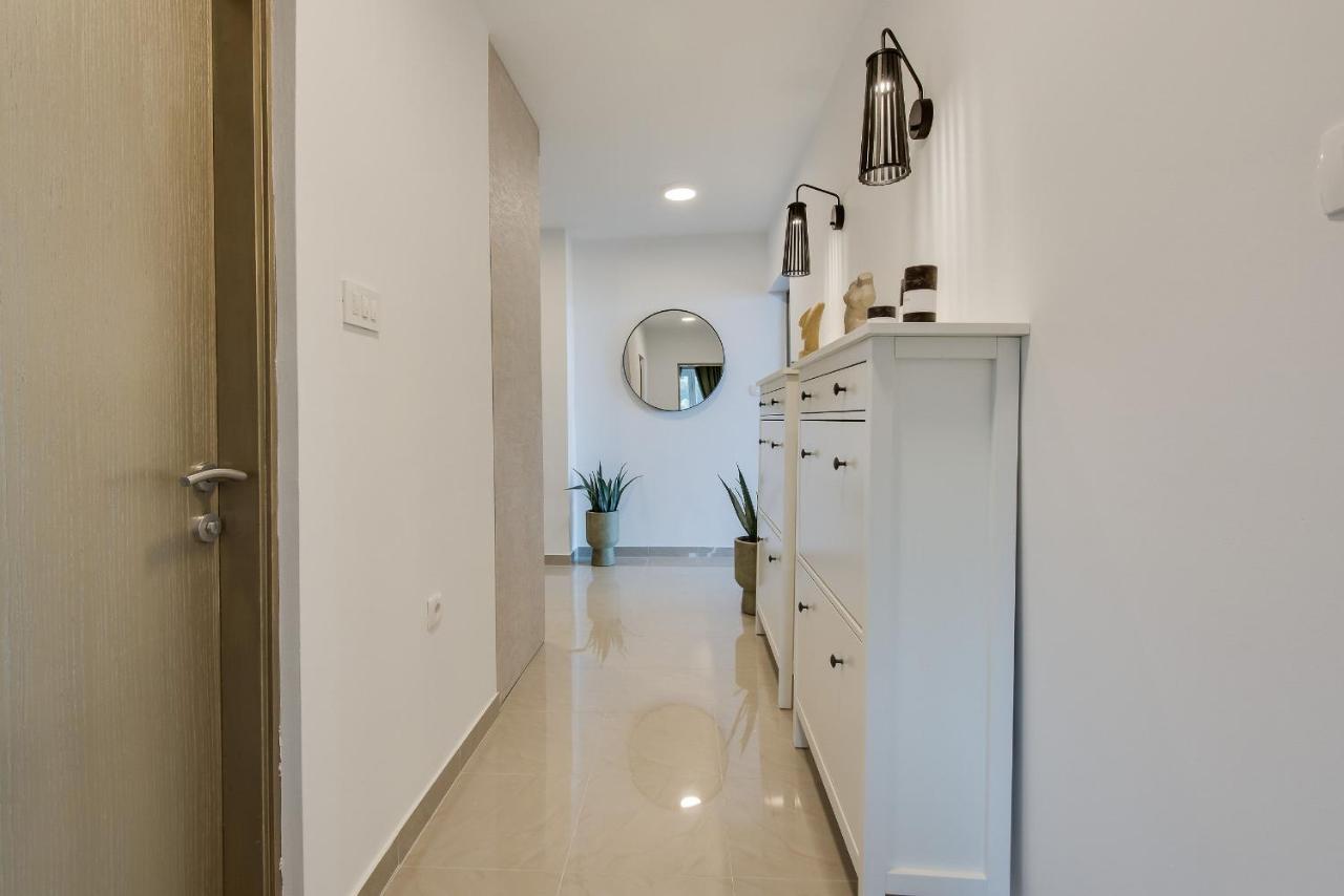 Premium Apartment With Beautiful Sea View, Short Walk To The Sea أوباتيا المظهر الخارجي الصورة